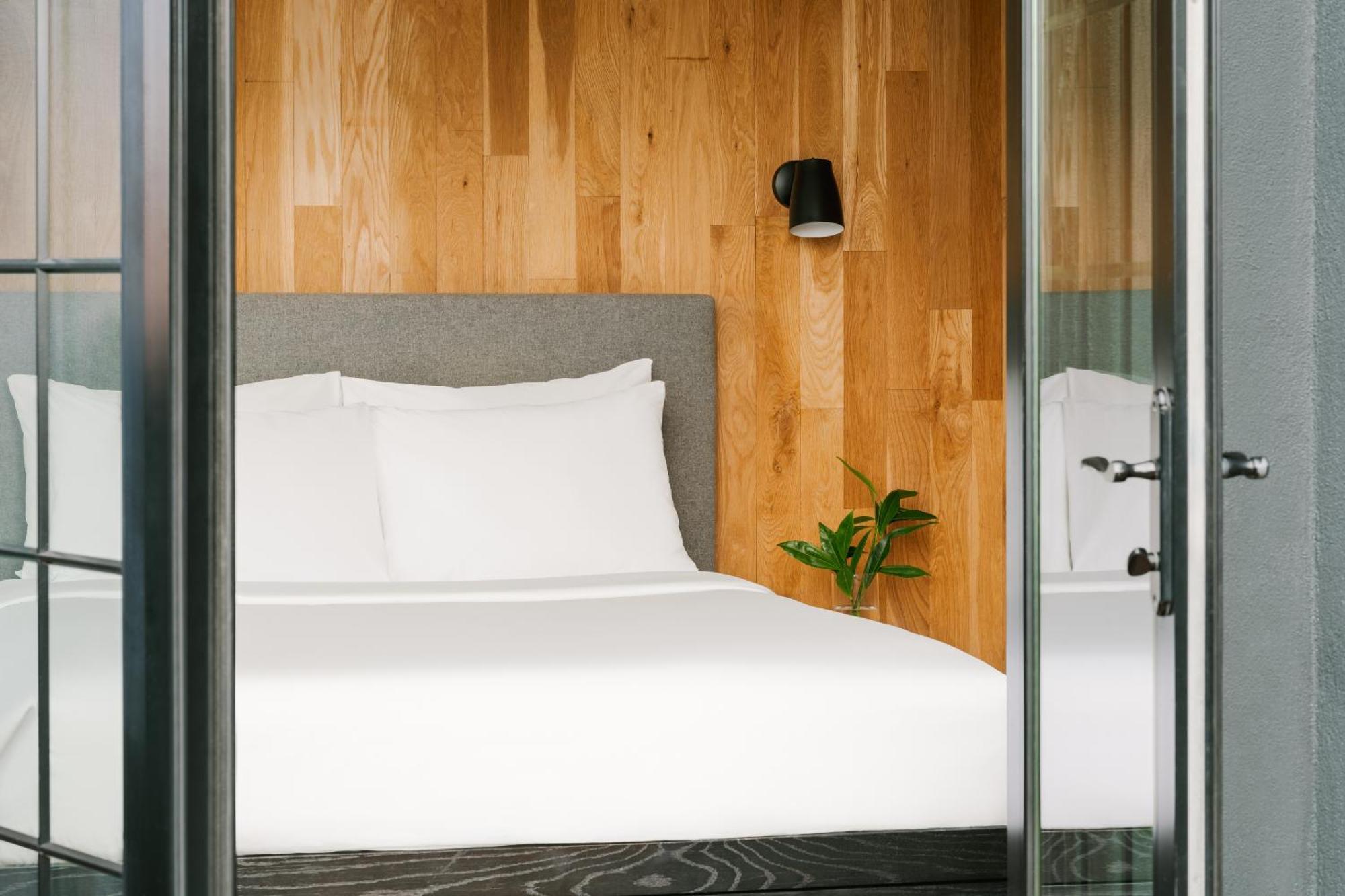 The Industrialist Hotel Gowanus Brooklyn, Sonder New York Room photo